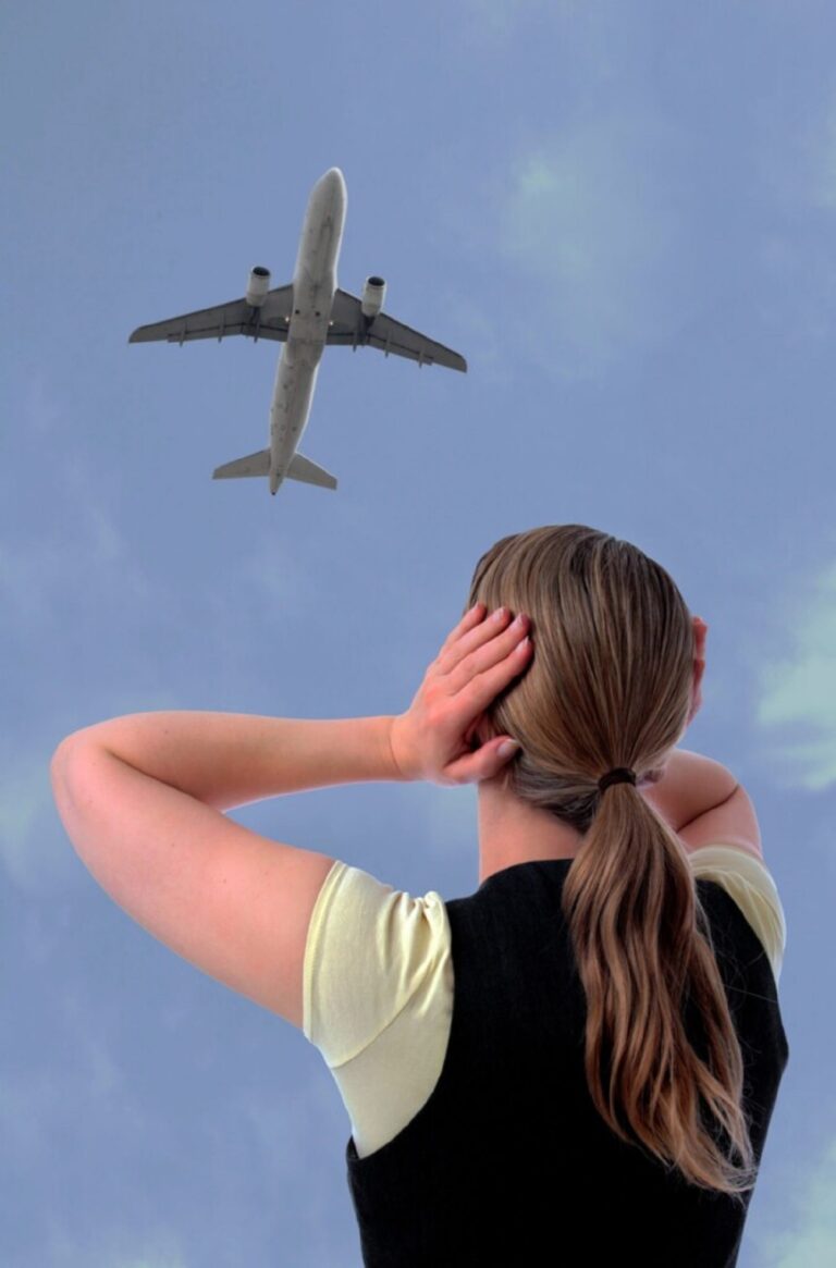 The noise of jet Airplanes