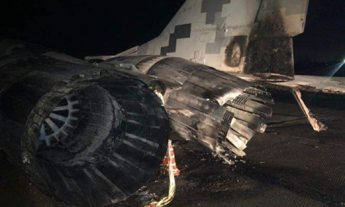 Drunk driver crashed car into jet plane