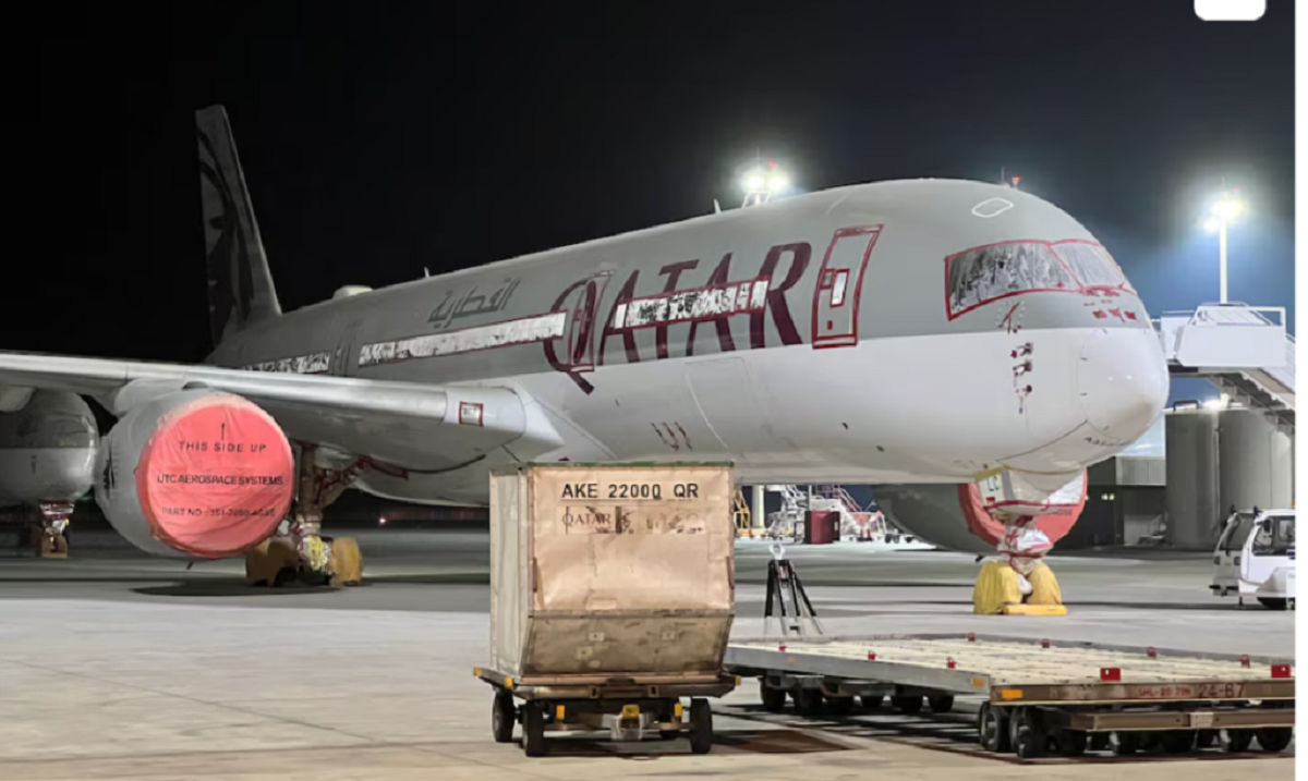 Surface paint issue on Qatar Airways