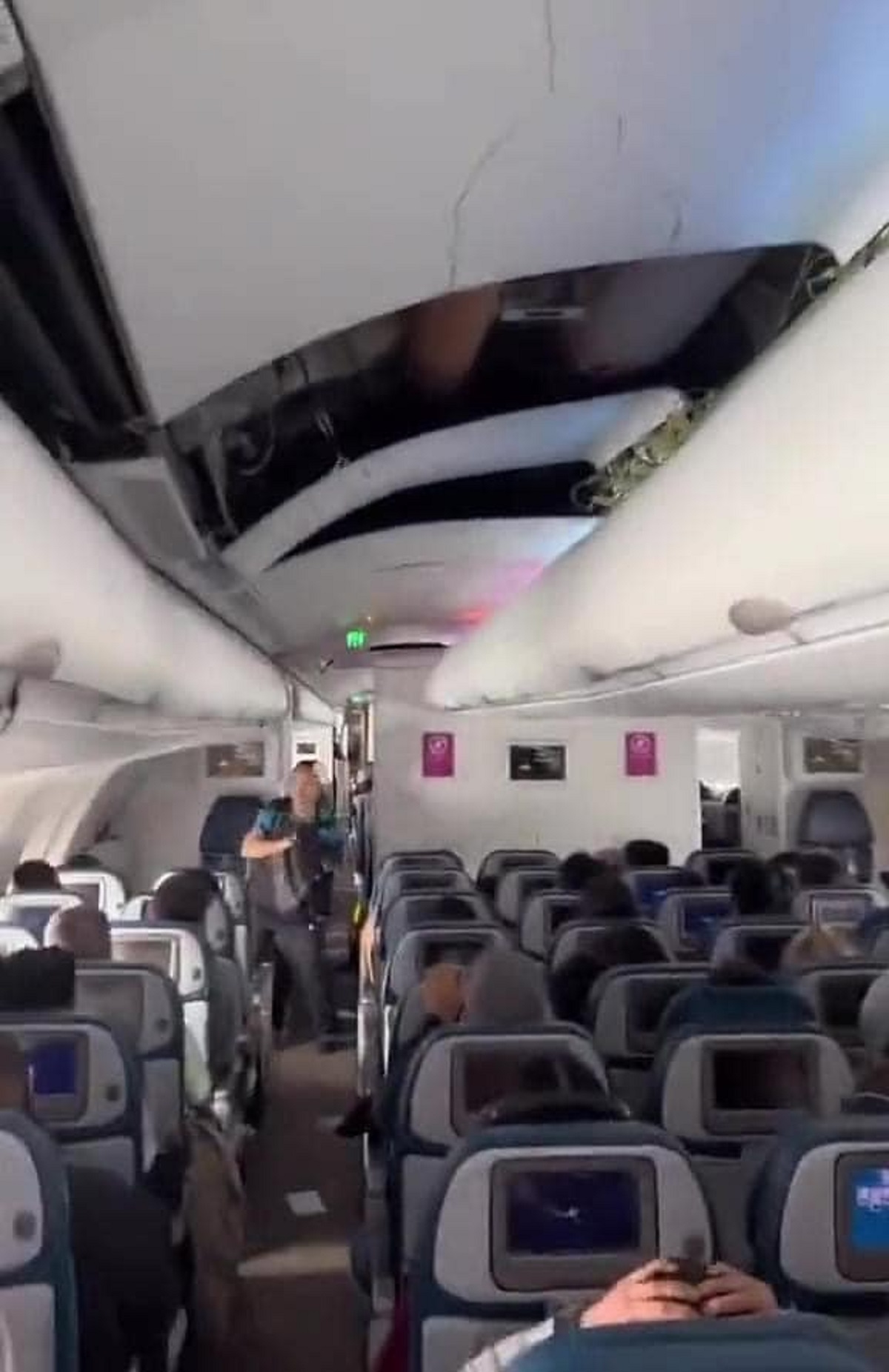 Hawaiian Airlines Crew and Passengers Injured After A330 Hits Severe Turbulence