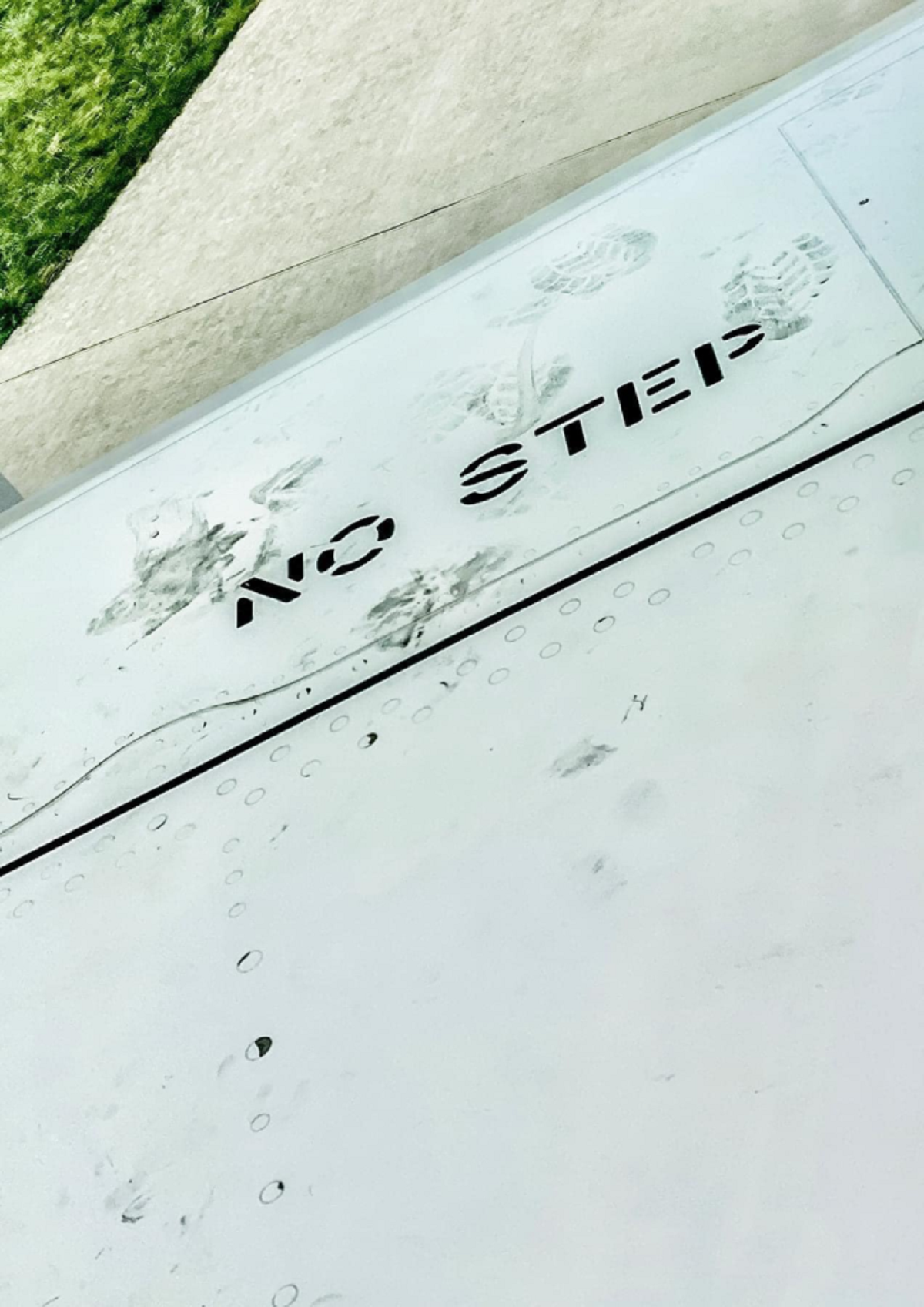 Unacceptable use of duct tape