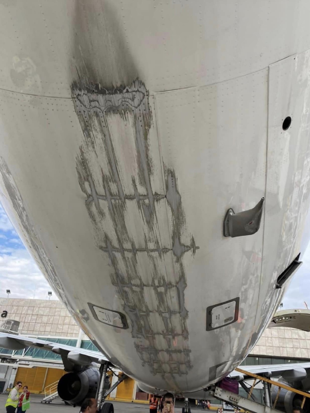 2016 delivered Volaris Airbus A321-231 Aircraft Tail Strike