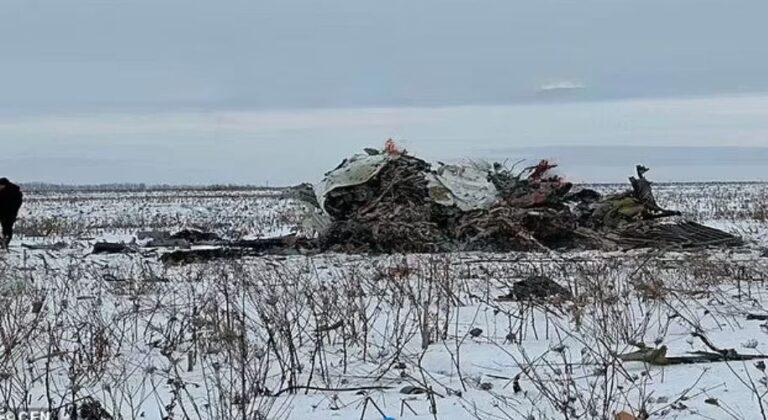 Russian jet crashes carrying Ukrainian PoWs – Moscow