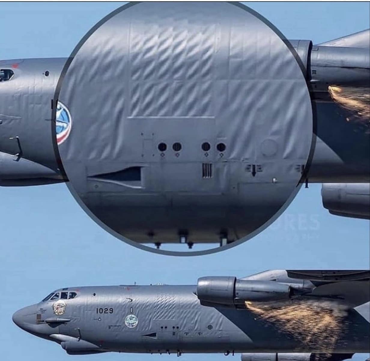 Does this aging bomber have “wrinkles”?