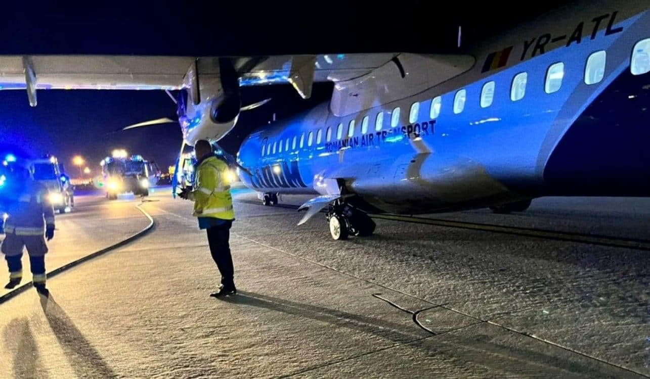 TAROM AT72 at Budapest on Nov 12th 2023, tyre damage on landing