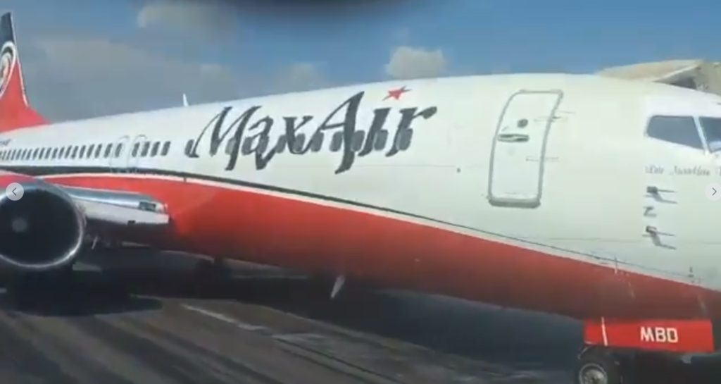 MaxAir Boeing 737 suffered multiple tire damage on Landing - Aeropeep