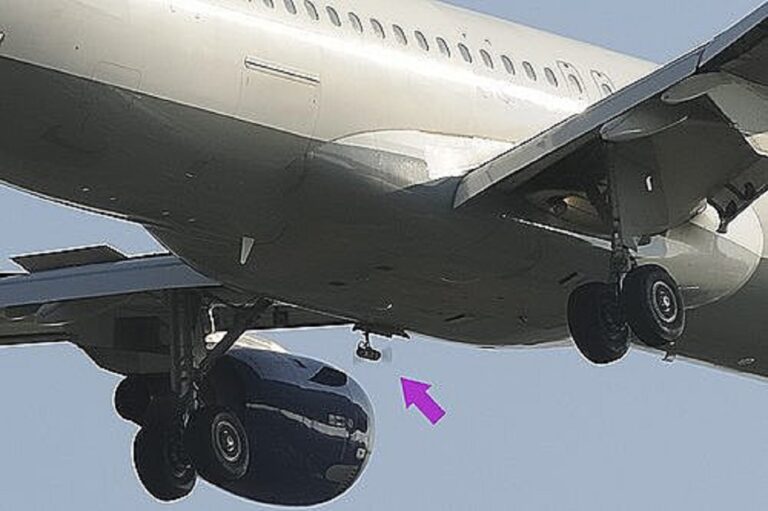 What happens if an aircraft has hydraulic failure