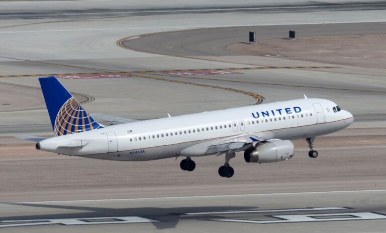 United A320 at Hartford on June 20th 2024, dropped engine parts on departure