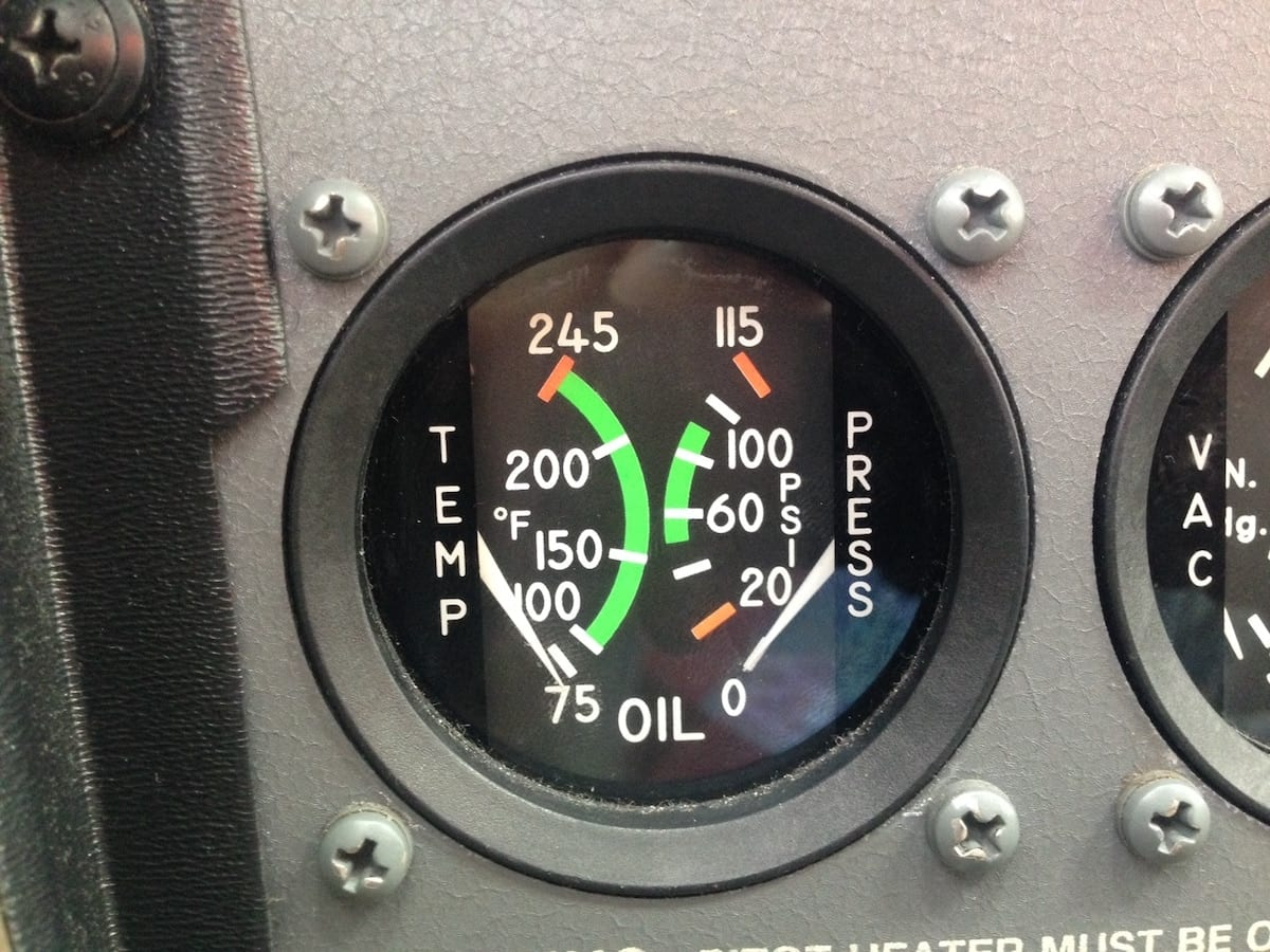 What happens if a plane is losing oil pressure?