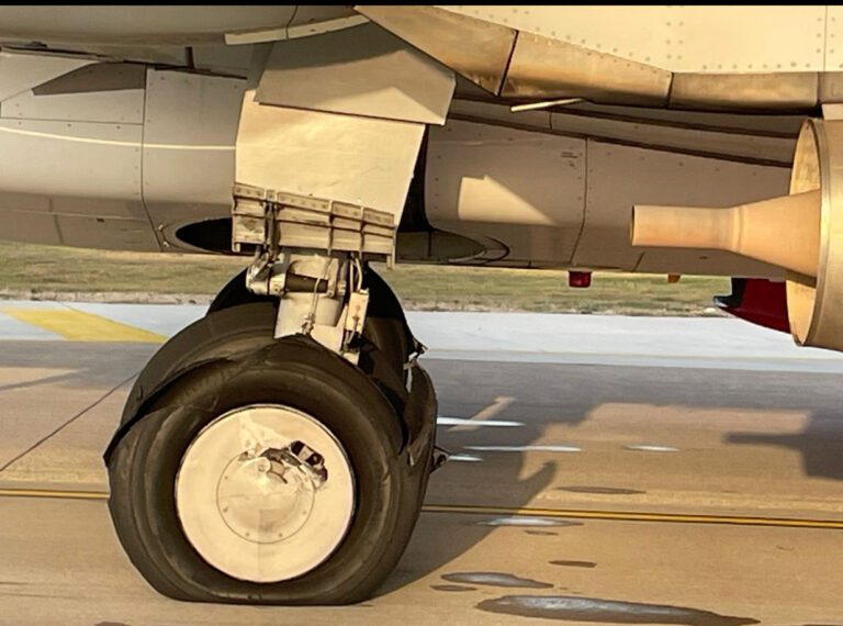 A Corendon Airlines Boeing 737-86J plane (TC-TJV), operating flight XC6104 from Munich to Antalya suffered a tire burst during landing
