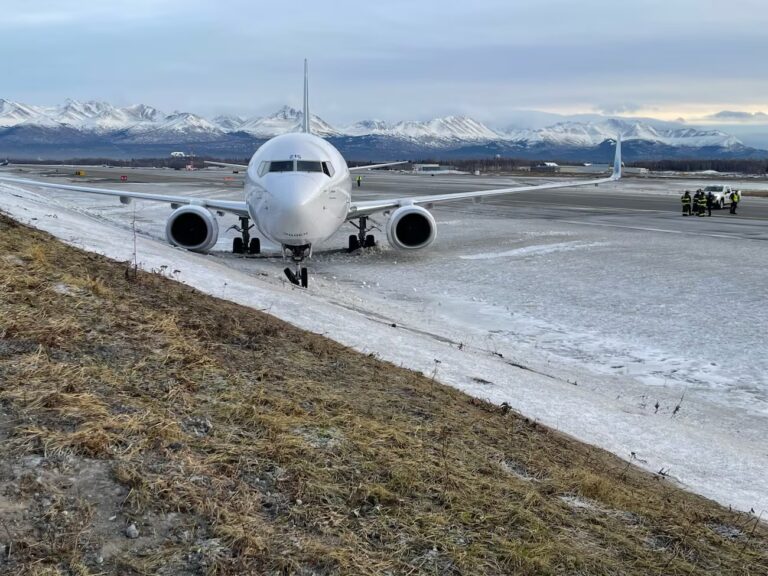 Mechanics ‘inadvertently’ taxi Alaska Airlines plane into ditch at Ted Stevens airport, officials say