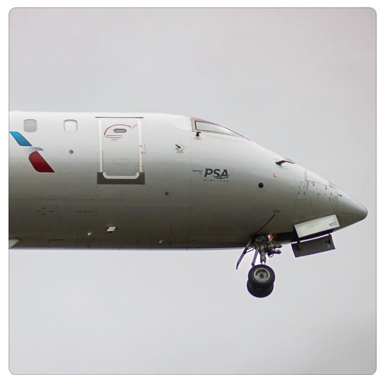 PSA CRJ7 at Washington on Jan 29th 2025, midair collision with helicopter on final