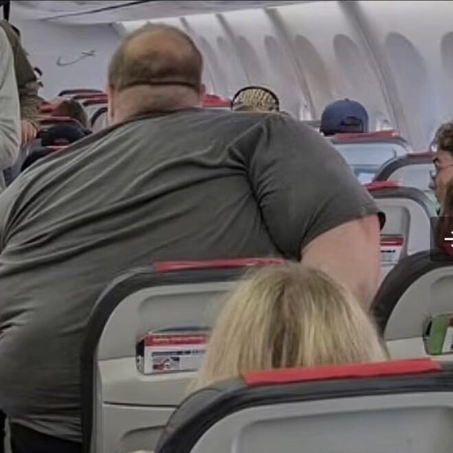 Airlines Urged to Change Rules for Plus-Sized Passengers After Viral Photo Sparks Debate